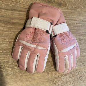 Toddler snow gloves